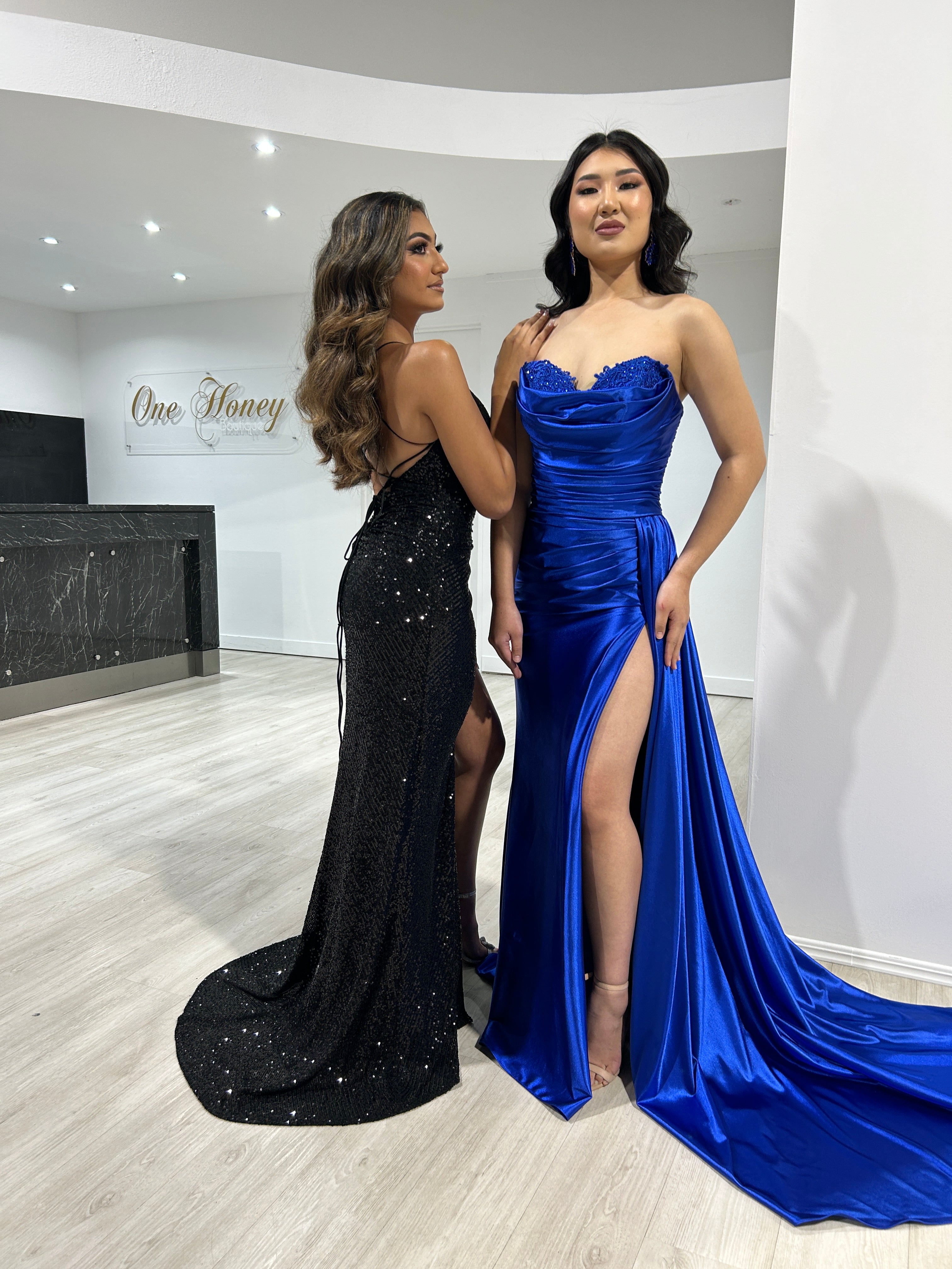 Sherri hill royal blue hotsell prom dress