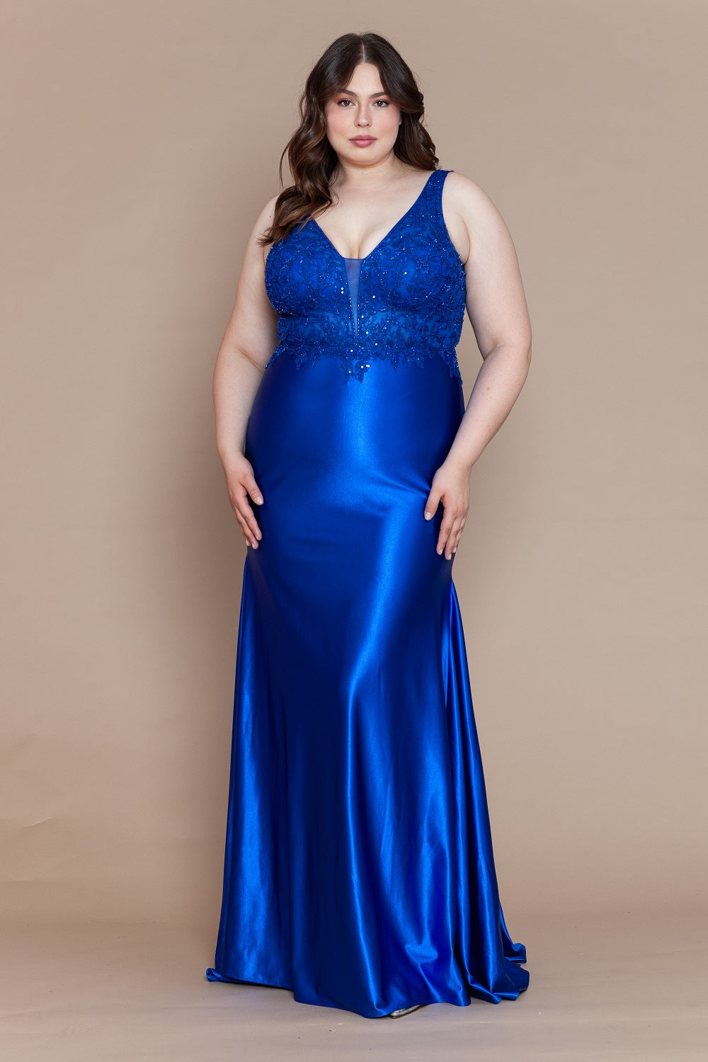 LUCCI Curve Plus Size Embroidered V-Neck Prom & Formal Dress