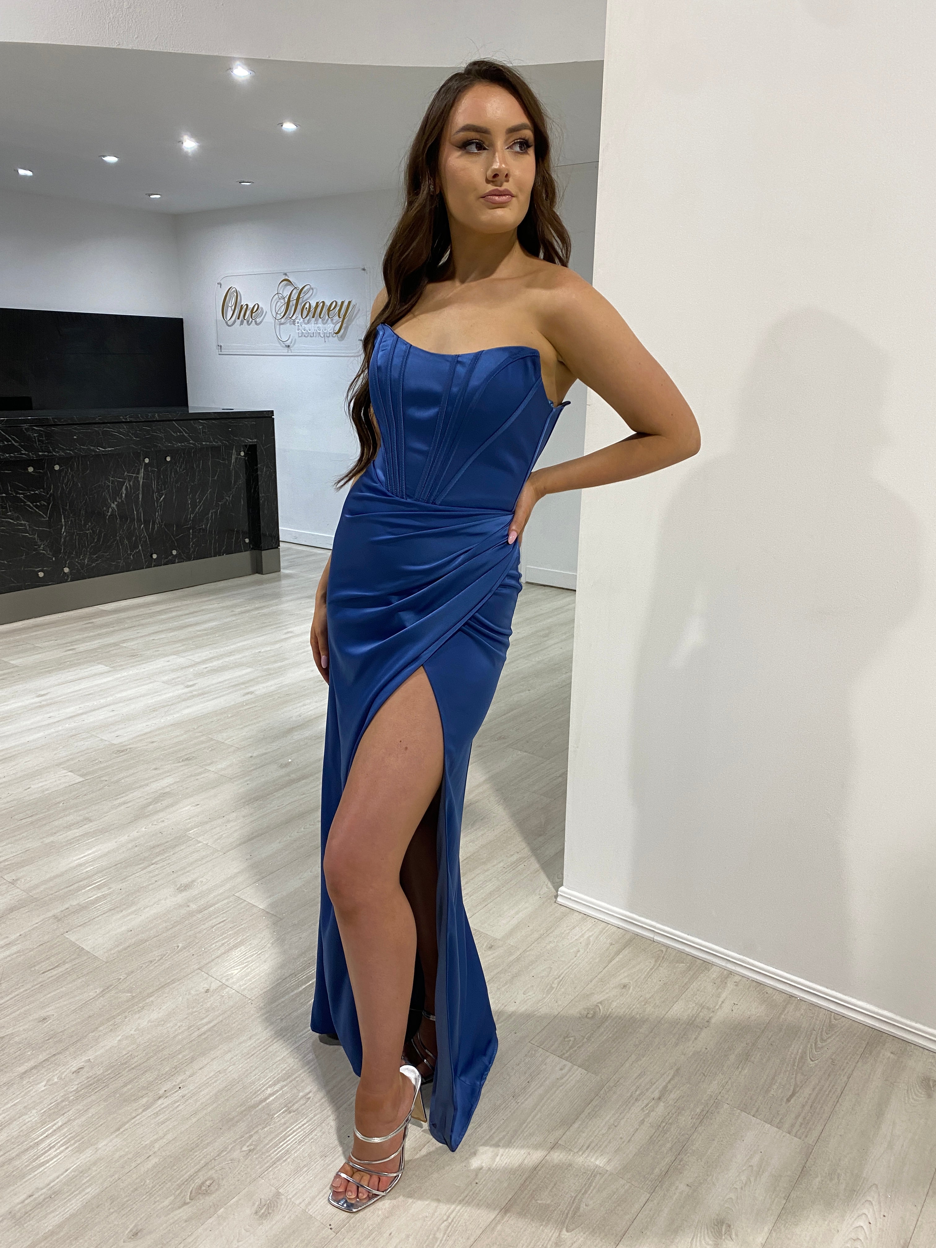 TYRA Off-Shoulder Removable Strap Boned Corset Satin Bridesmaid Prom Dress