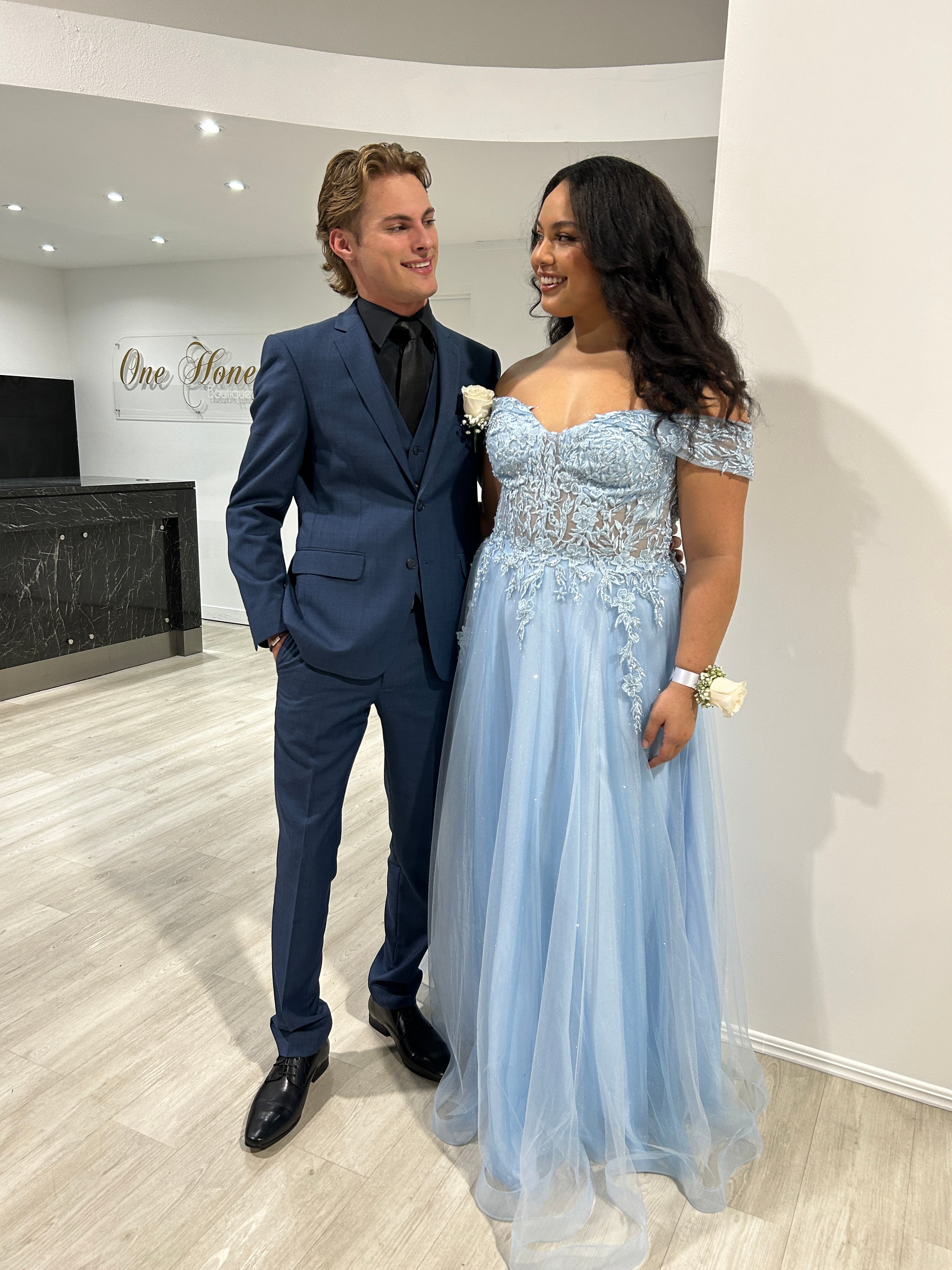 Deja boutique outlet prom dresses