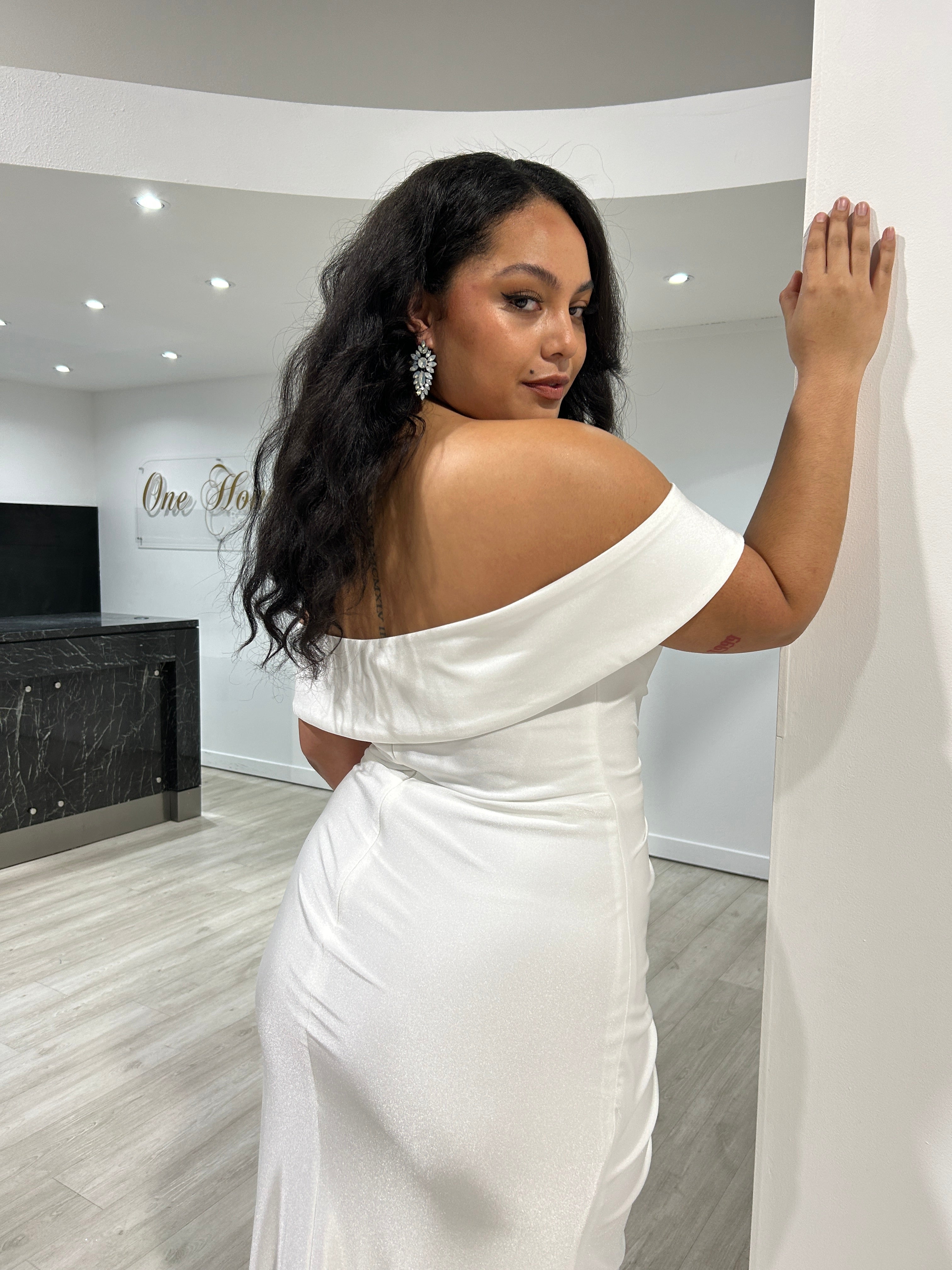 Off the shoulder white dress clearance formal