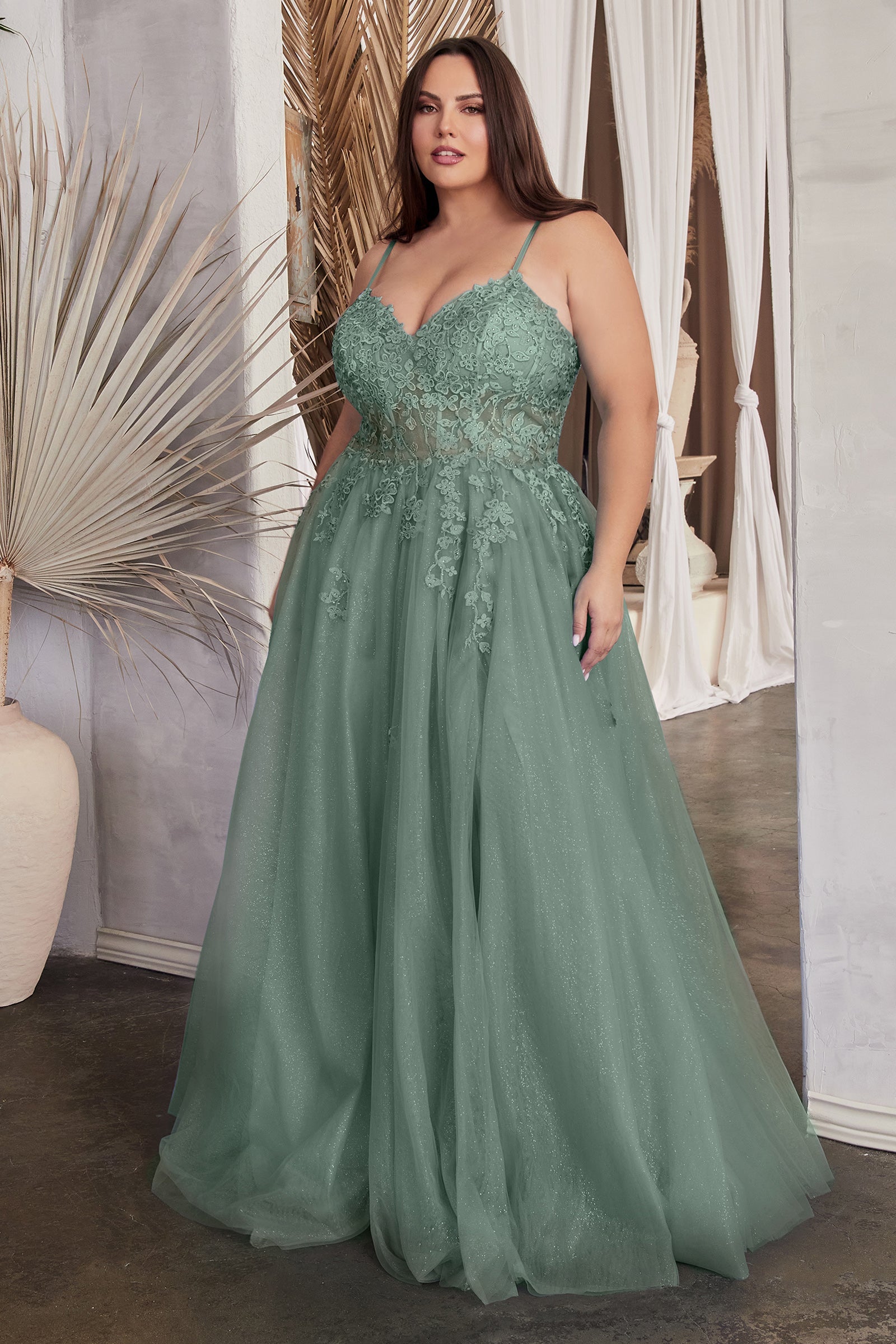 FEMME Curves BRYDIE Tulle Curve Plus Size Prom Dresses in Australia