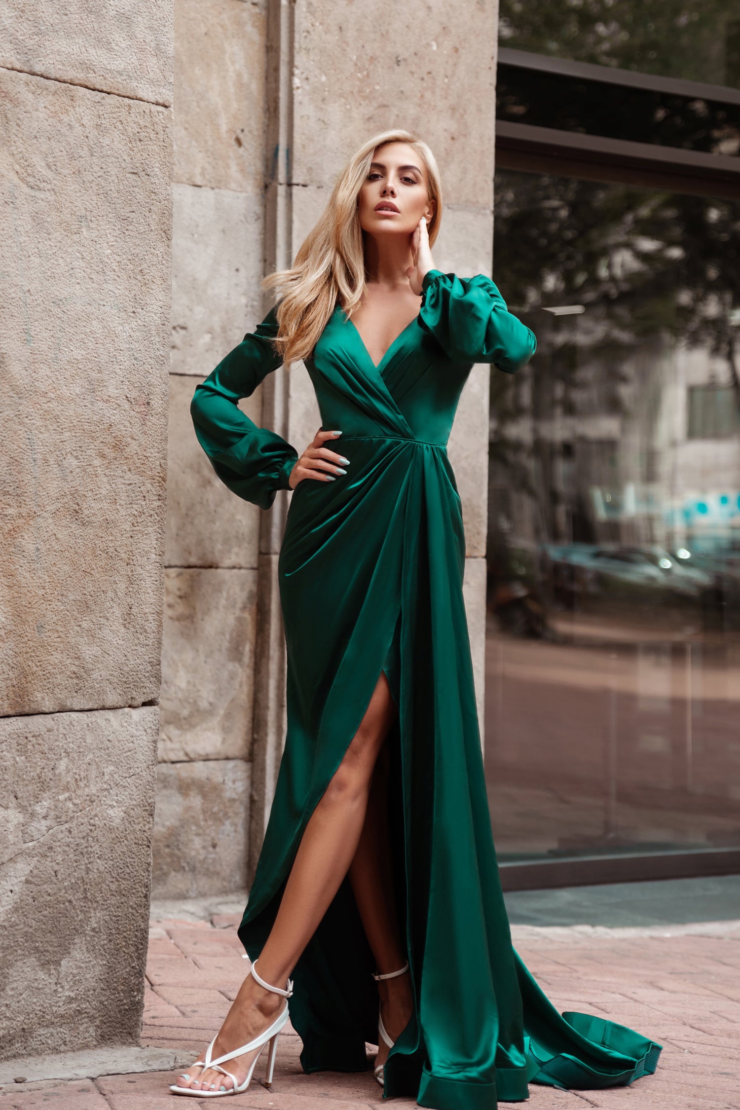 Emerald Green Gown With Sleeves Hot Sale | www.danzhao.cc