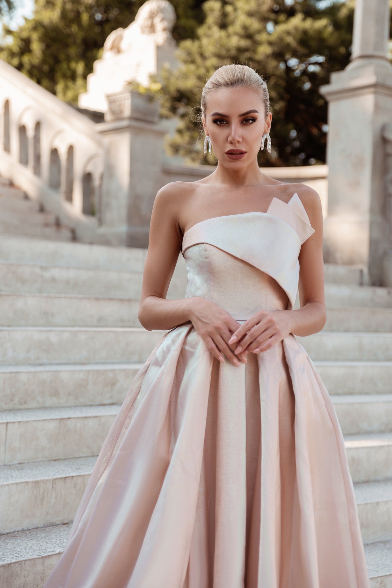 Strapless 2024 champagne dress