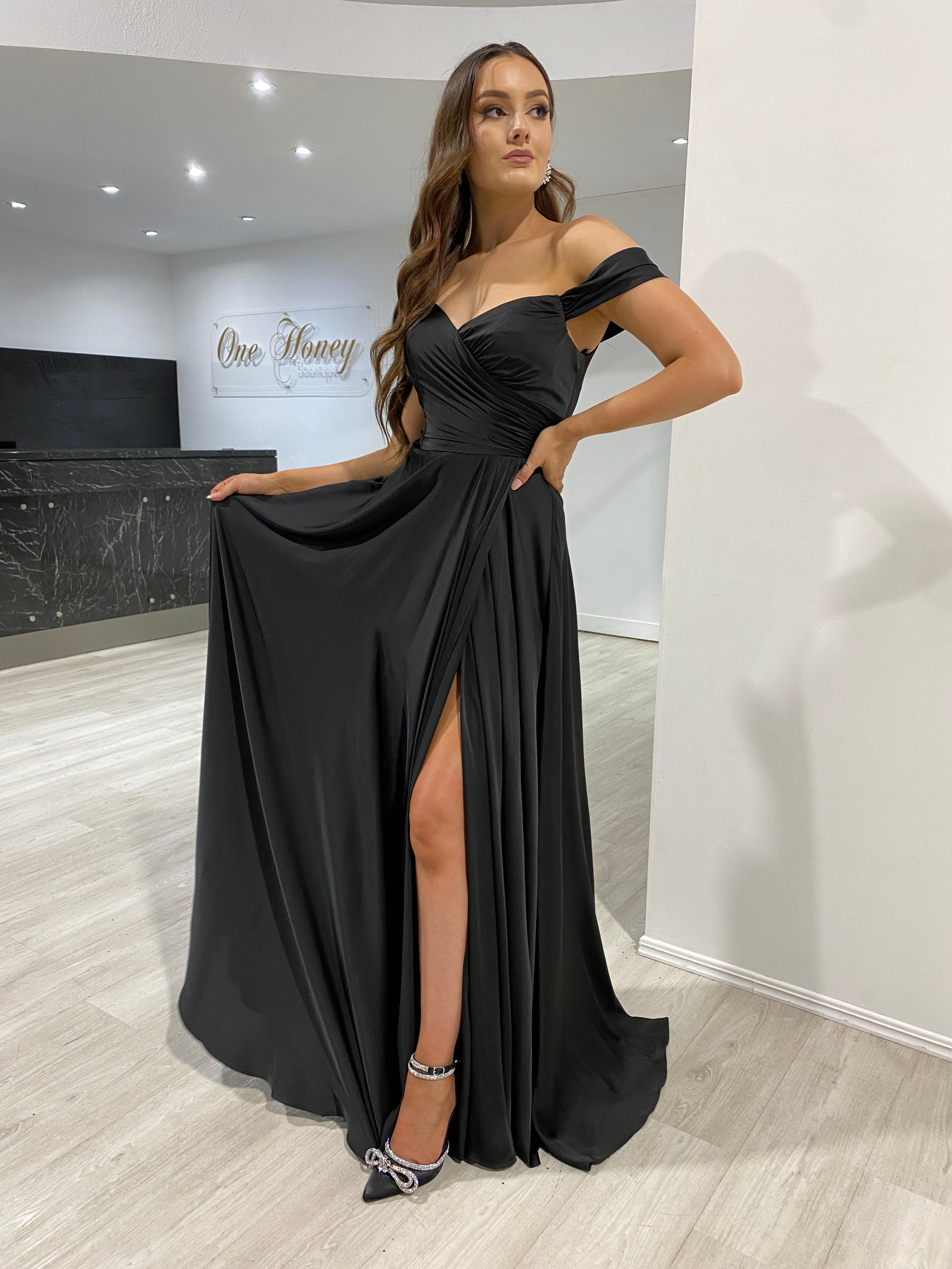 Black a line bridesmaid hot sale dresses