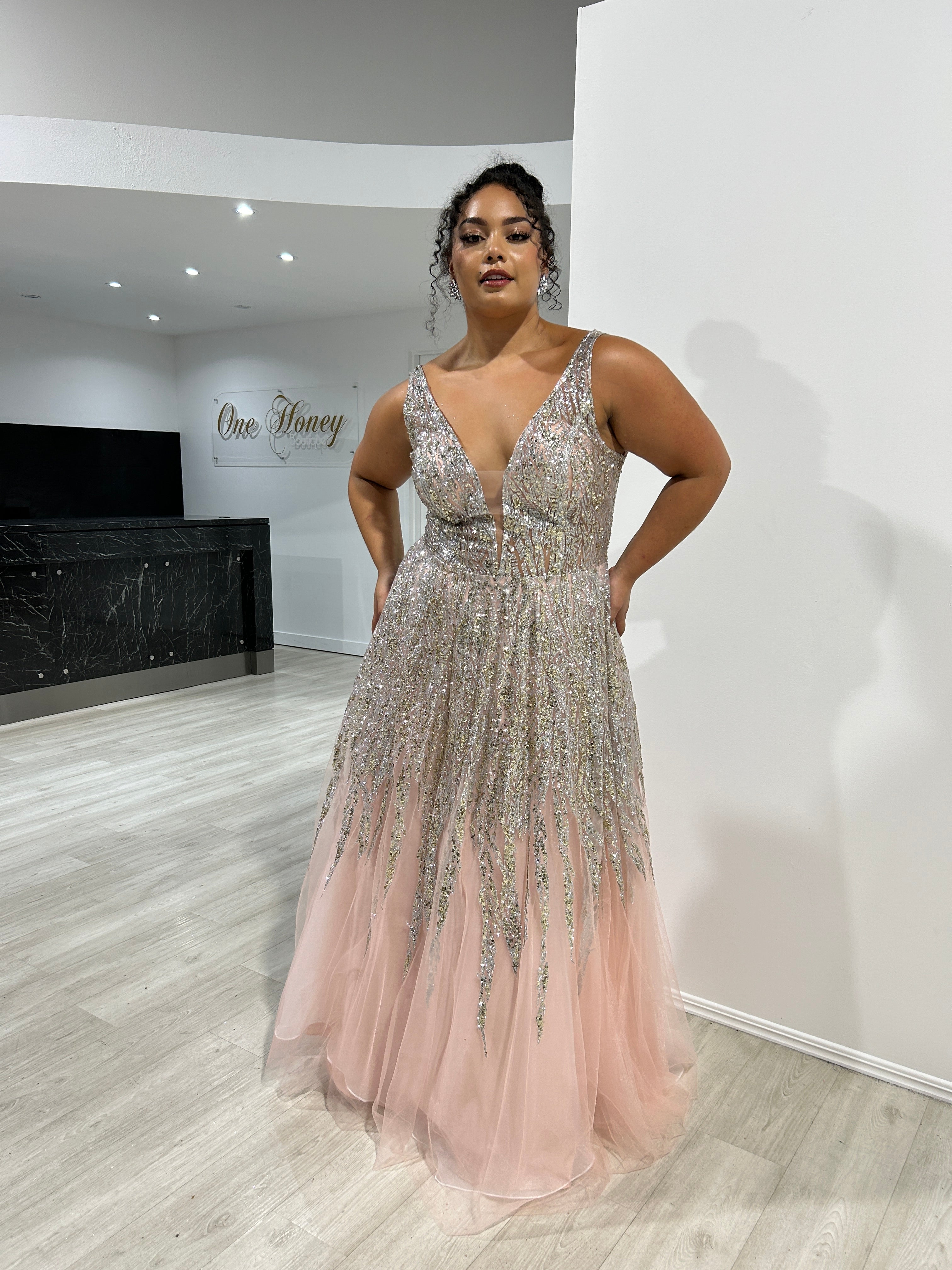 Plus size 2024 pink formal dress