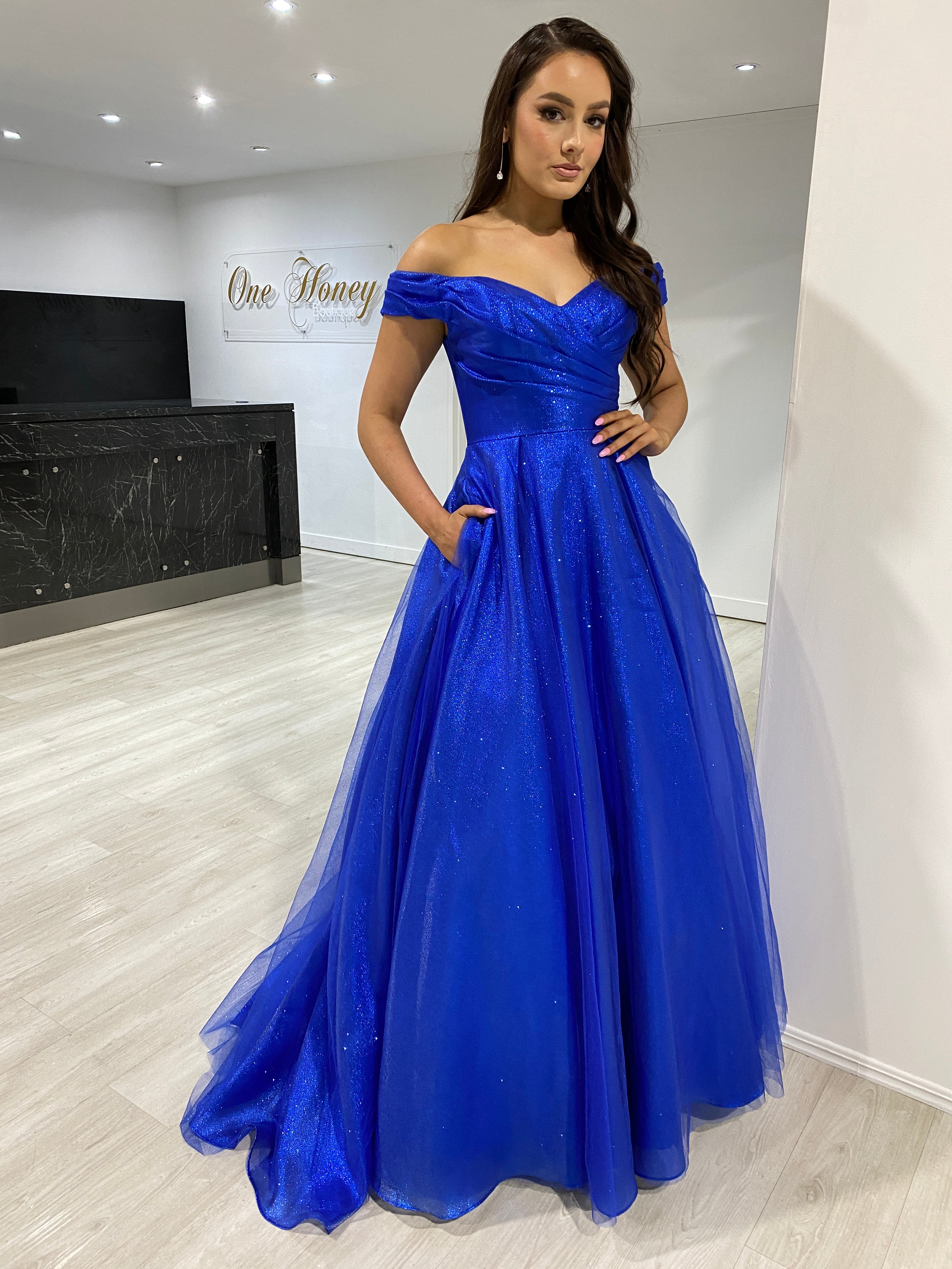 Royal blue sales ball dress